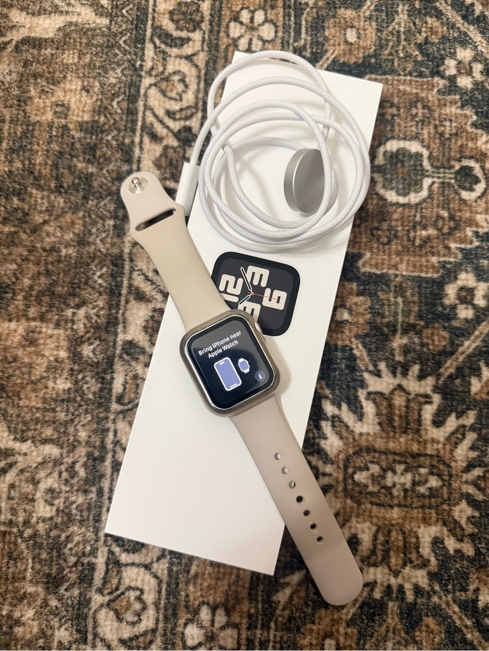 Apple Watch SE Starlight 40mm